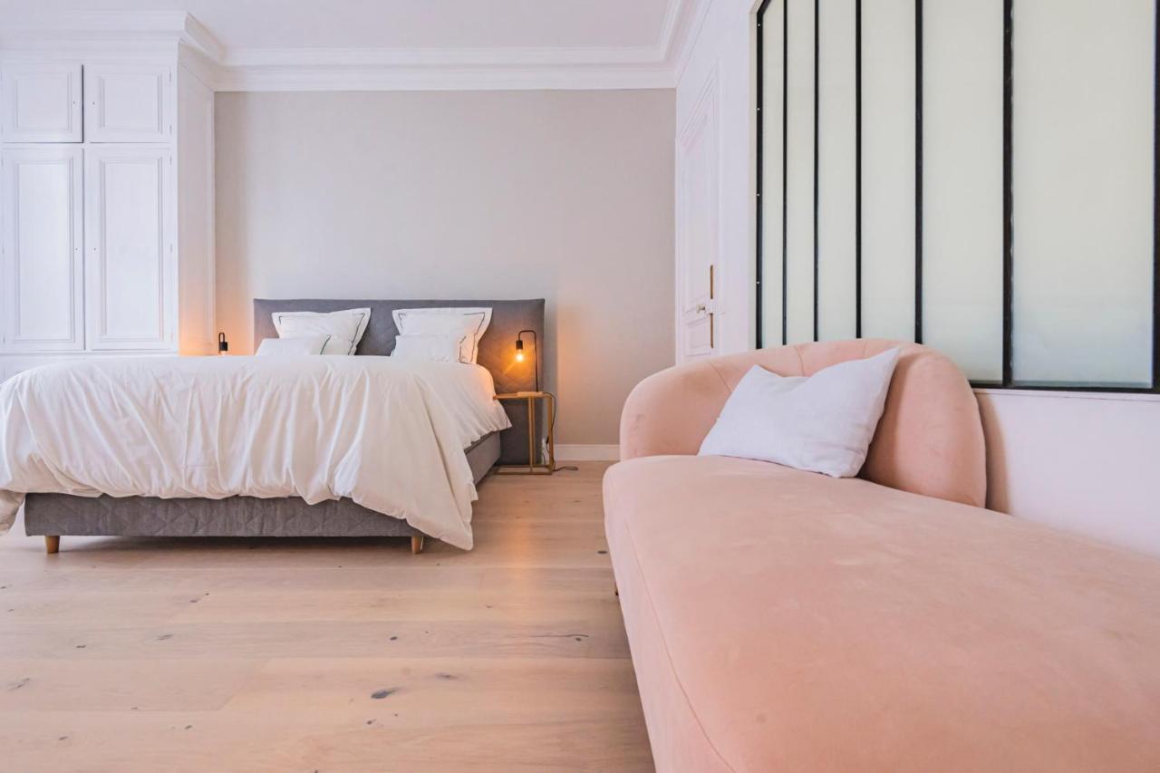Prestige Heart Of Reims Lägenhet Exteriör bild