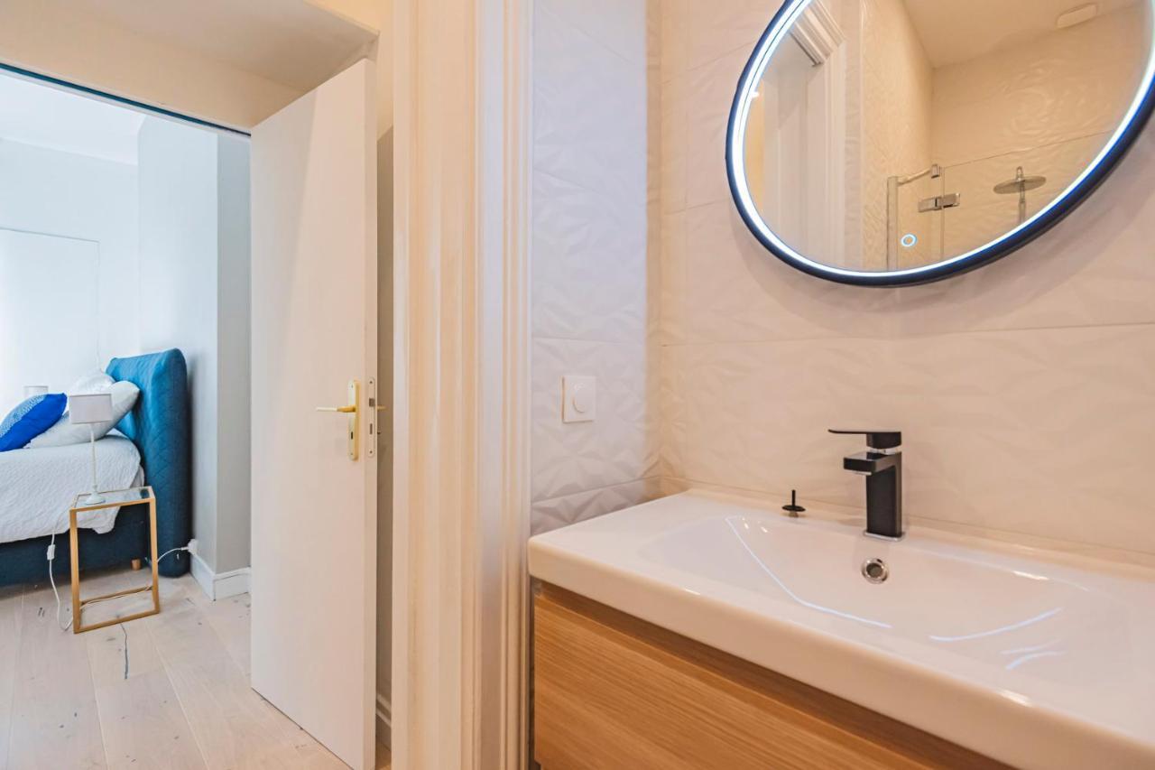Prestige Heart Of Reims Lägenhet Exteriör bild