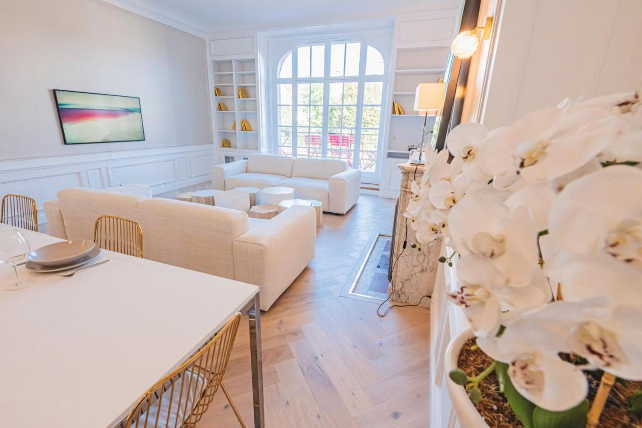 Prestige Heart Of Reims Lägenhet Exteriör bild